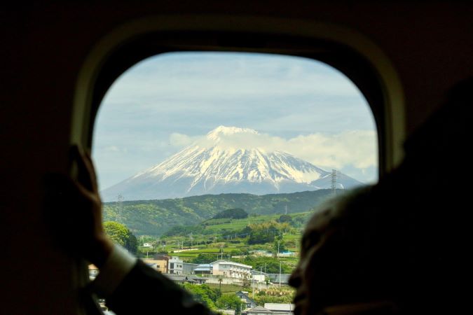 11-most-scenic-rail-journeys-in-and-around-tokyo