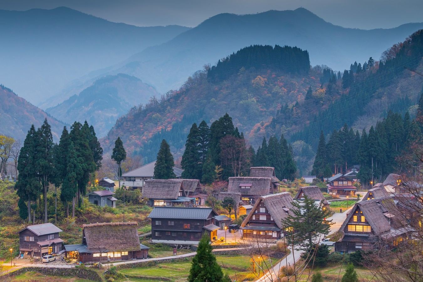 Ainokura Village