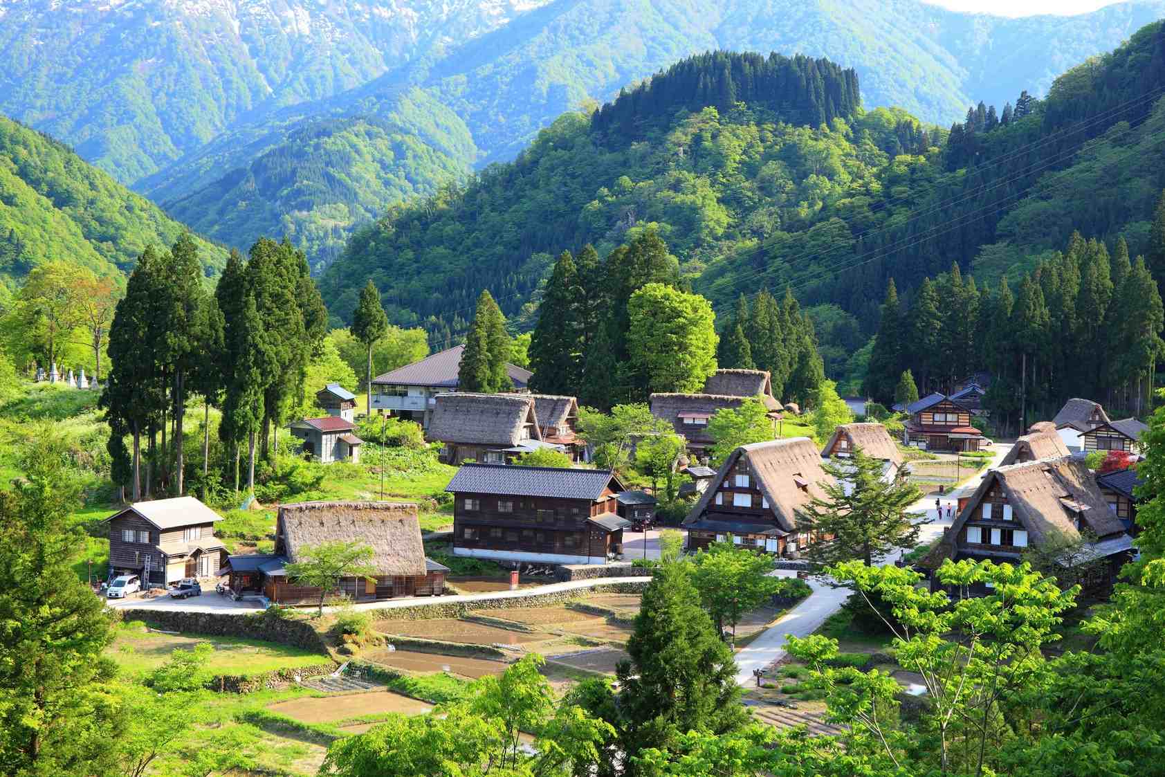 Ainokura Village